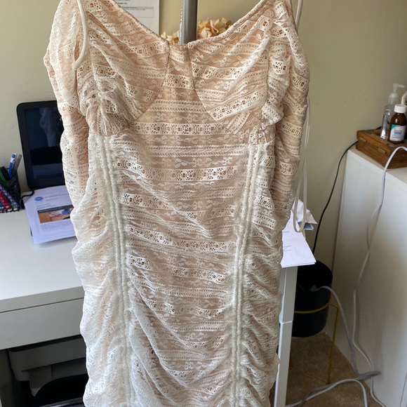 Dresses & Skirts - White & Tan Dress